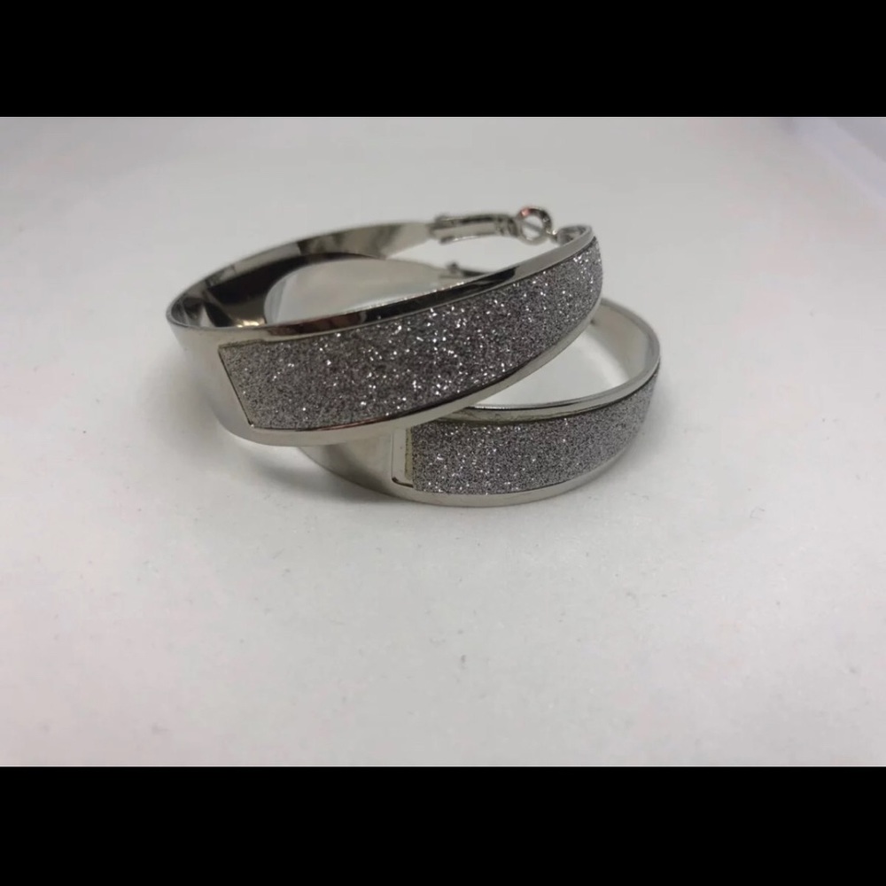 Women silver color earrings